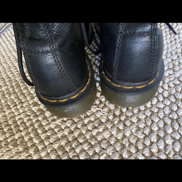 DR. MARTENS // 1490 VIRGINIA LEATHER MID CALF BOOTS - Picture 4 of 5